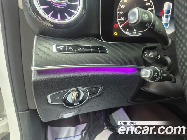 Mercedes-Benz E-Class E300 4MATIC AV Intelligent Drive