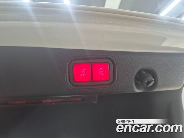 Mercedes-Benz E-Class E300 4MATIC AV Intelligent Drive