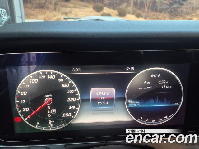 Mercedes-Benz E-Class E300 4MATIC AV Intelligent Drive
