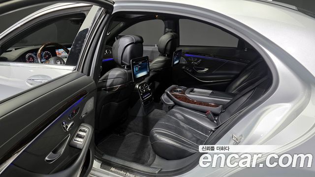 Mercedes-Benz S-Class S560L 4MATIC