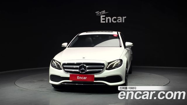 Mercedes-Benz E-Class E200 Avantgarde