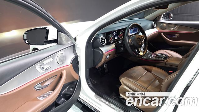 Mercedes-Benz E-Class E200 Avantgarde