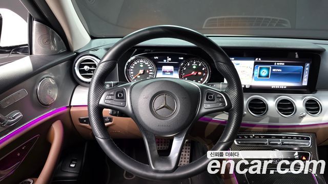 Mercedes-Benz E-Class E200 Avantgarde