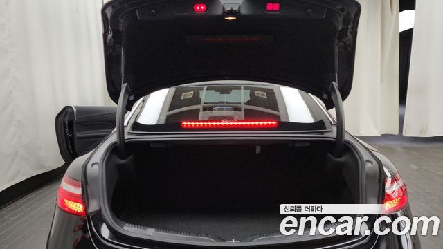 Mercedes-Benz E-Class E220d Coupe
