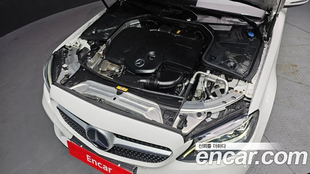Mercedes-Benz C-Class C220 d 4MATIC AMG Line