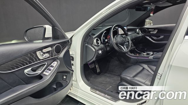 Mercedes-Benz C-Class C220 d 4MATIC AMG Line