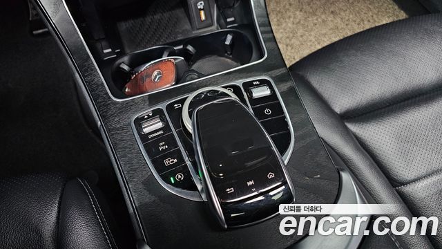 Mercedes-Benz C-Class C220 d 4MATIC AMG Line