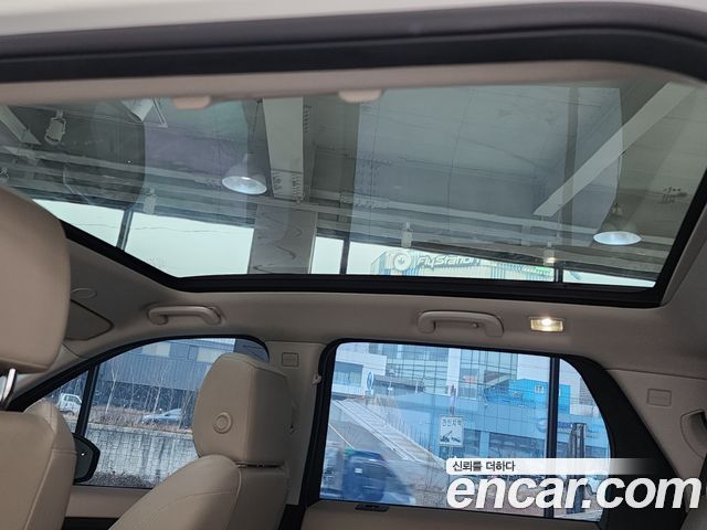Land Rover Discovery Sport P250 SE