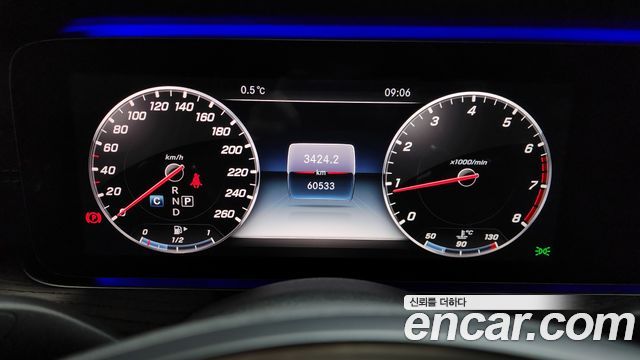 Mercedes-Benz E-Class E300 4MATIC Exclusive