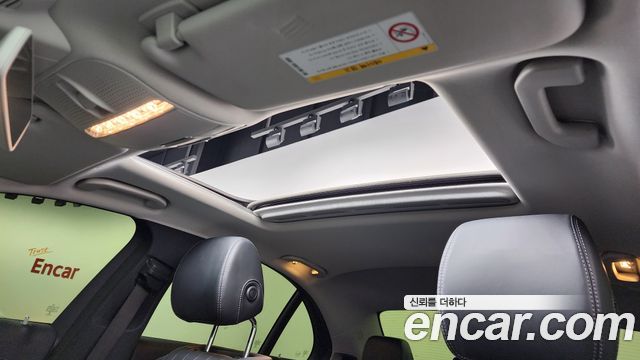 Mercedes-Benz E-Class E300 4MATIC Exclusive