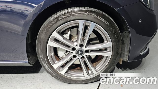 Mercedes-Benz E-Class E350 4MATIC Avantgarde