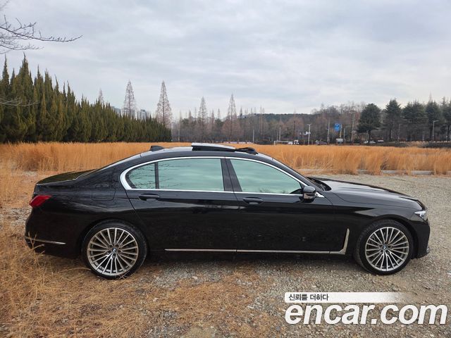 BMW 7-Series 740Li xDrive Design Pure Excellence