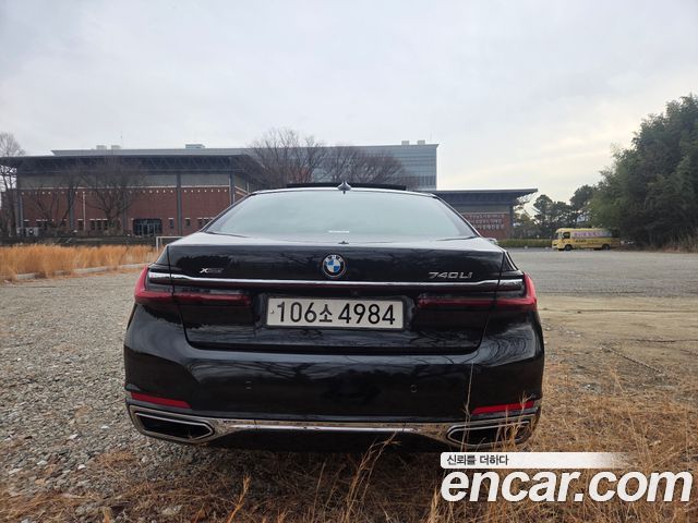BMW 7-Series 740Li xDrive Design Pure Excellence