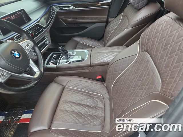 BMW 7-Series 740Li xDrive Design Pure Excellence