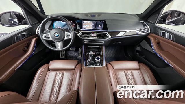 BMW X5 M50d First Edition