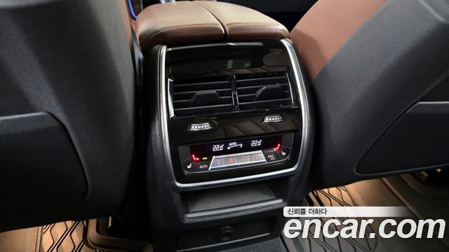 BMW X5 M50d First Edition
