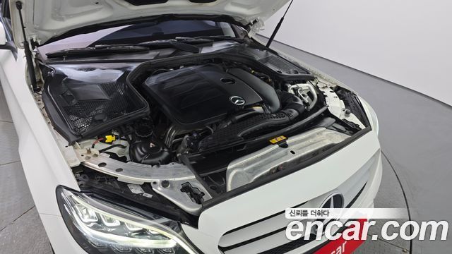 Mercedes-Benz C-Class C200