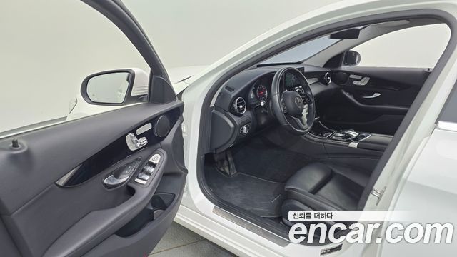 Mercedes-Benz C-Class C200