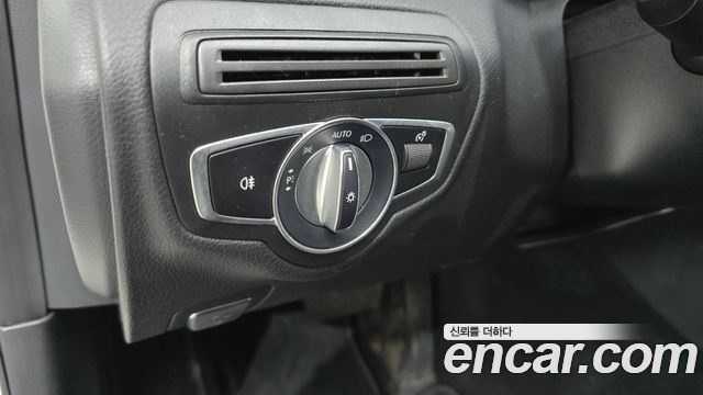 Mercedes-Benz C-Class C200