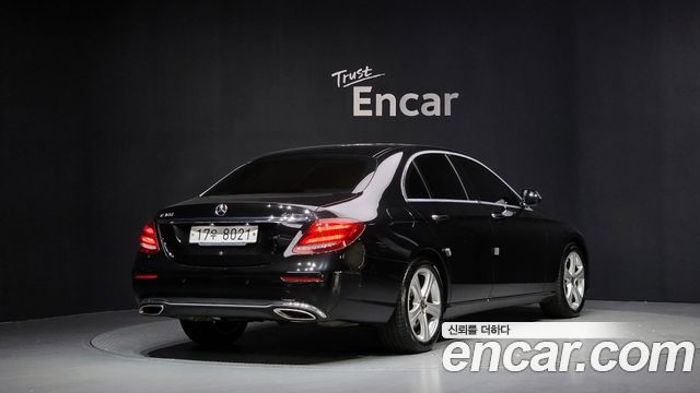 Mercedes-Benz E-Class E200 Avantgarde