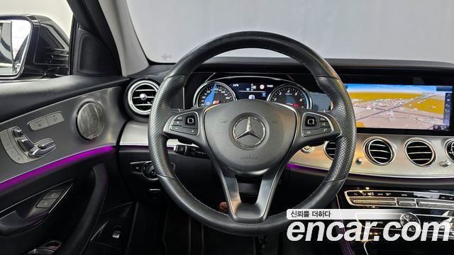 Mercedes-Benz E-Class E200 Avantgarde
