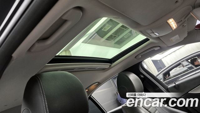 Mercedes-Benz E-Class E200 Avantgarde