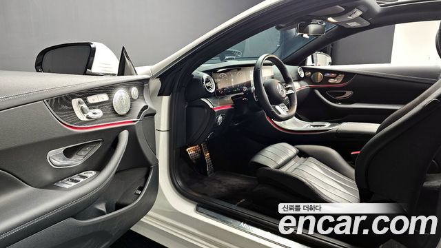 Mercedes-Benz E-Class E300d 4MATIC Coupe