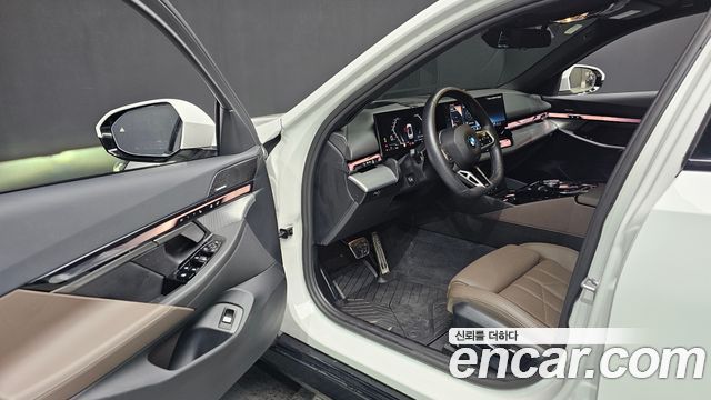 BMW 5-Series 520i M Sport