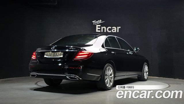 Mercedes-Benz E-Class E220d Exclusive