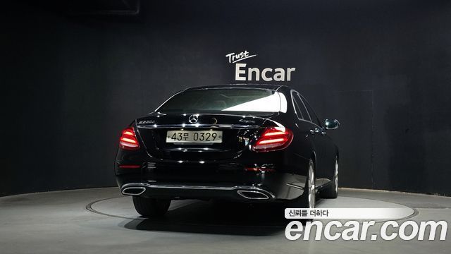 Mercedes-Benz E-Class E220d Exclusive