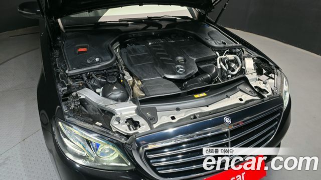 Mercedes-Benz E-Class E220d Exclusive