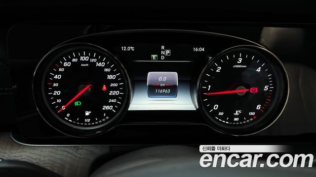 Mercedes-Benz E-Class E220d Exclusive