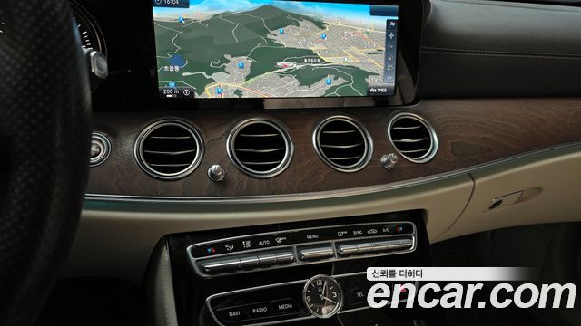 Mercedes-Benz E-Class E220d Exclusive