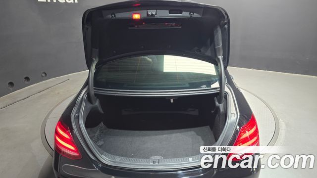 Mercedes-Benz E-Class E220d Exclusive
