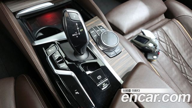 BMW 5-Series 523d Luxury