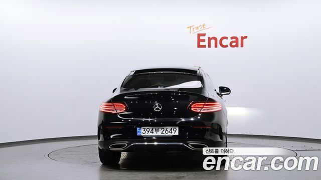 Mercedes-Benz C-Class C200 Coupe