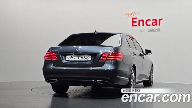 Mercedes-Benz E-Class E220 Bluetec Avantgarde