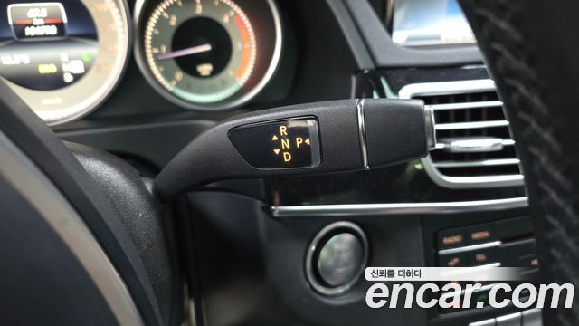 Mercedes-Benz E-Class E220 Bluetec Avantgarde