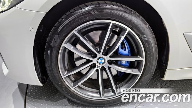 BMW 5-Series 523d xDrive M Sport