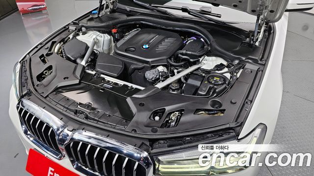 BMW 5-Series 523d xDrive M Sport