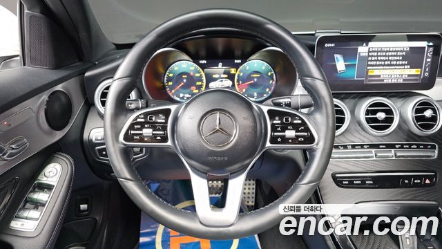 Mercedes-Benz C-Class C200 AMG Line
