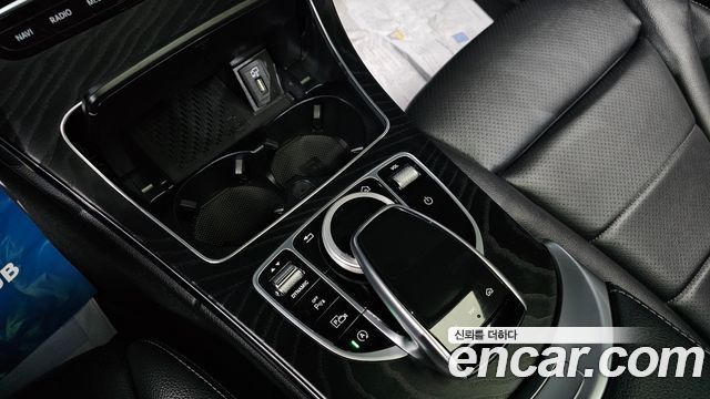 Mercedes-Benz C-Class C200 AMG Line