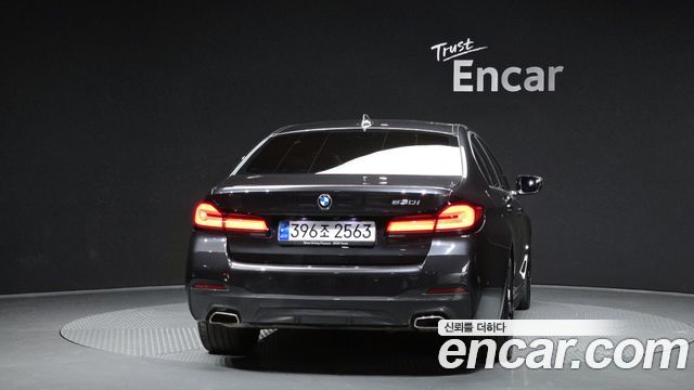 BMW 5-Series 530i M Sport Package