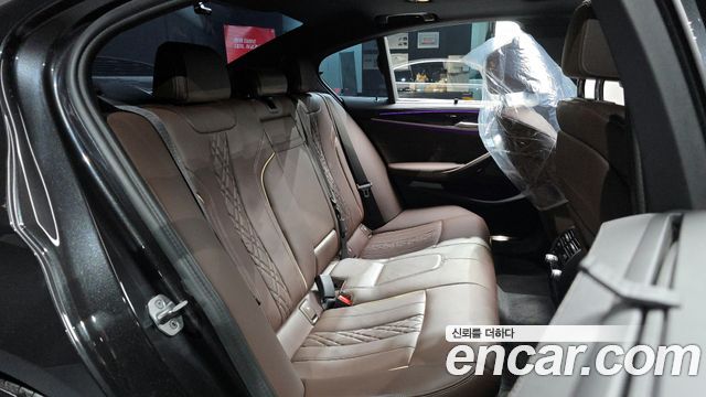 BMW 5-Series 530i M Sport Package