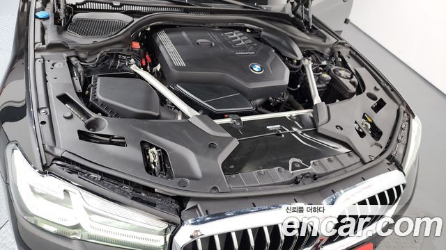 BMW 5-Series 520i Luxury