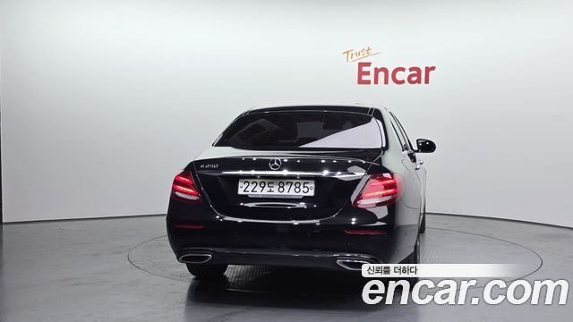 Mercedes-Benz E-Class E250 Avantgarde