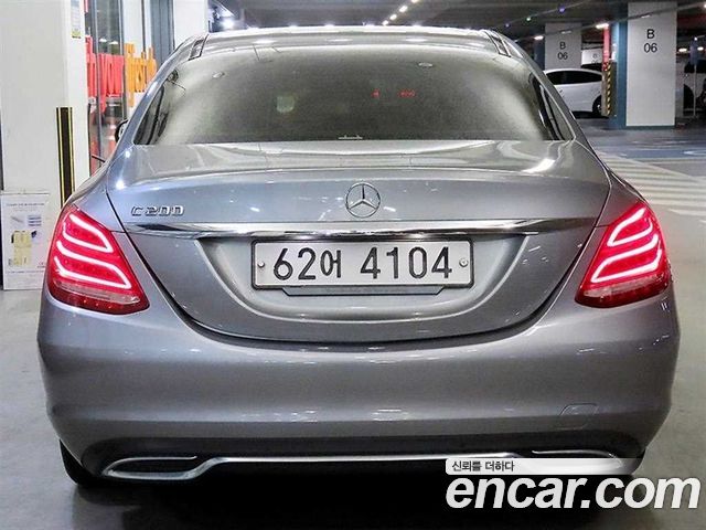 Mercedes-Benz C-Class C200 Avantgarde