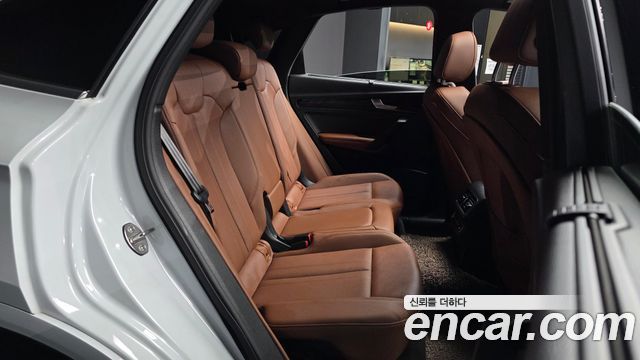 Audi Q5 45 TFSI Quattro Premium Sportback