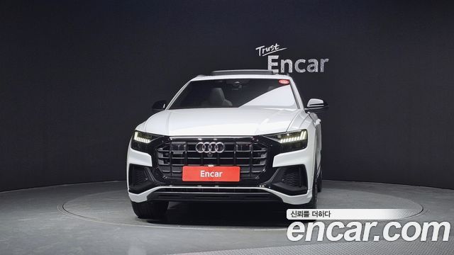 Audi Q8 55 TFSI Quattro Premium