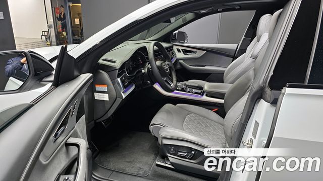 Audi Q8 55 TFSI Quattro Premium